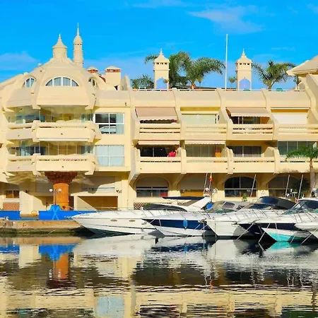 Atico By The Sea Apartment *